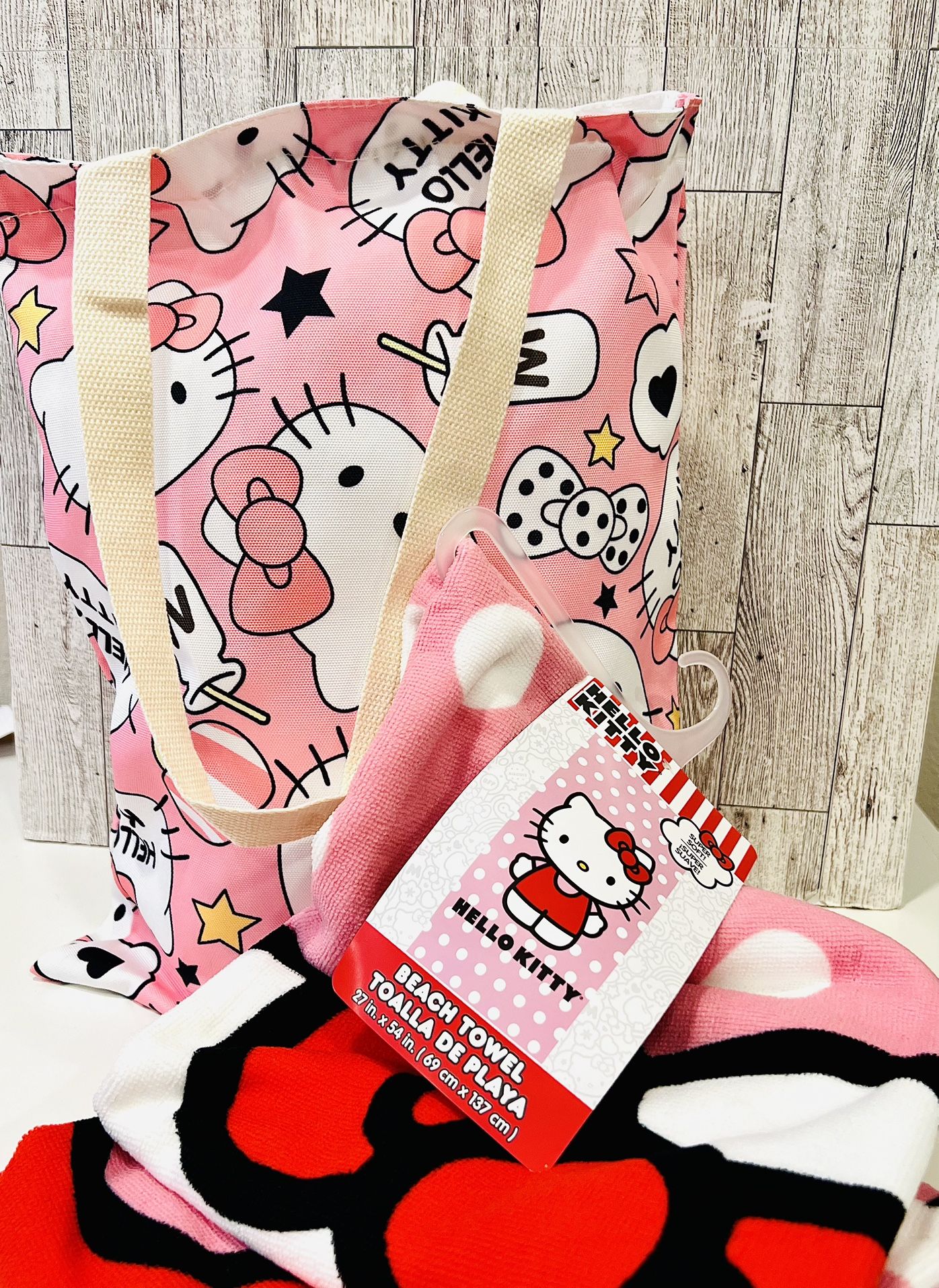 Hello Kitty Bag And Towel