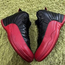 VNDS Jordan 12 Retro Flu Game Size 10 (2016) NO BOX