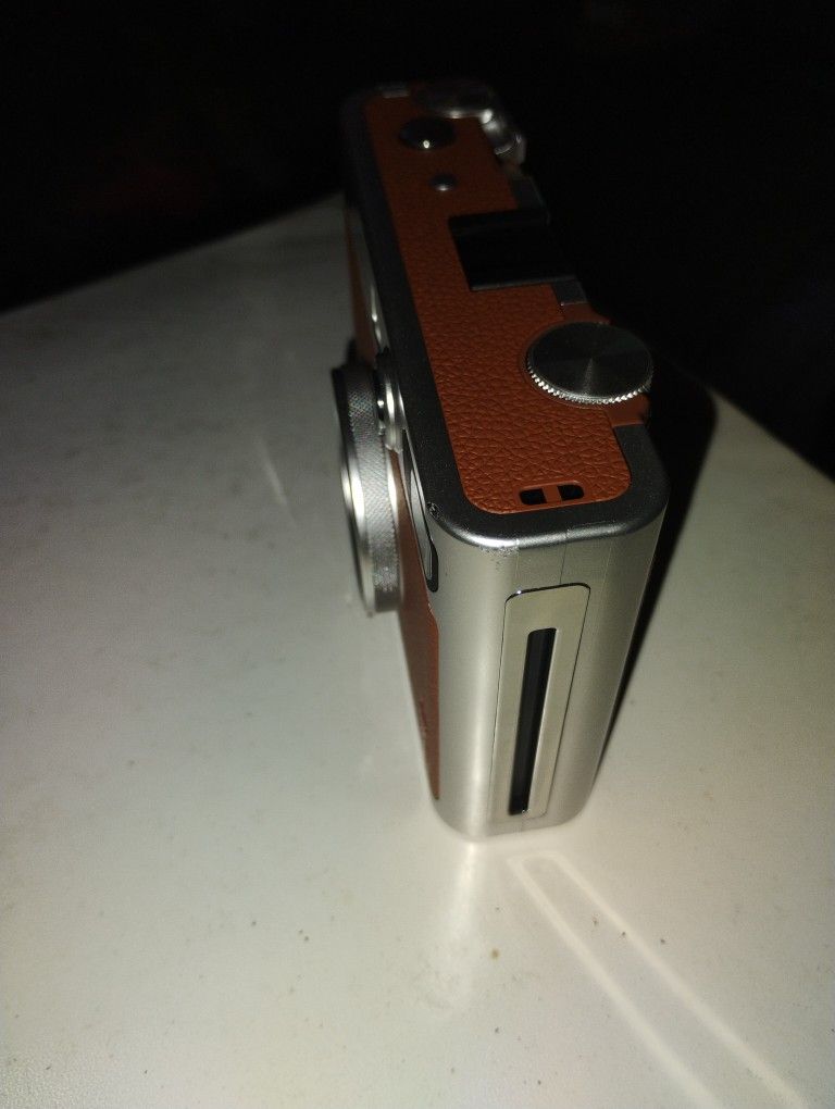 FUJIFILM INSTAX MINI EVO