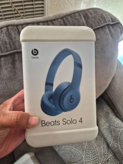 Beats Solo 4