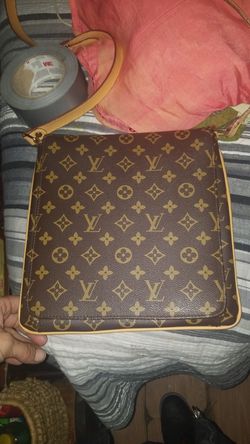 Louis vuitton cross body bag