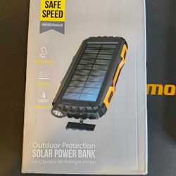 Outdoor Protection Solar Power Bank 