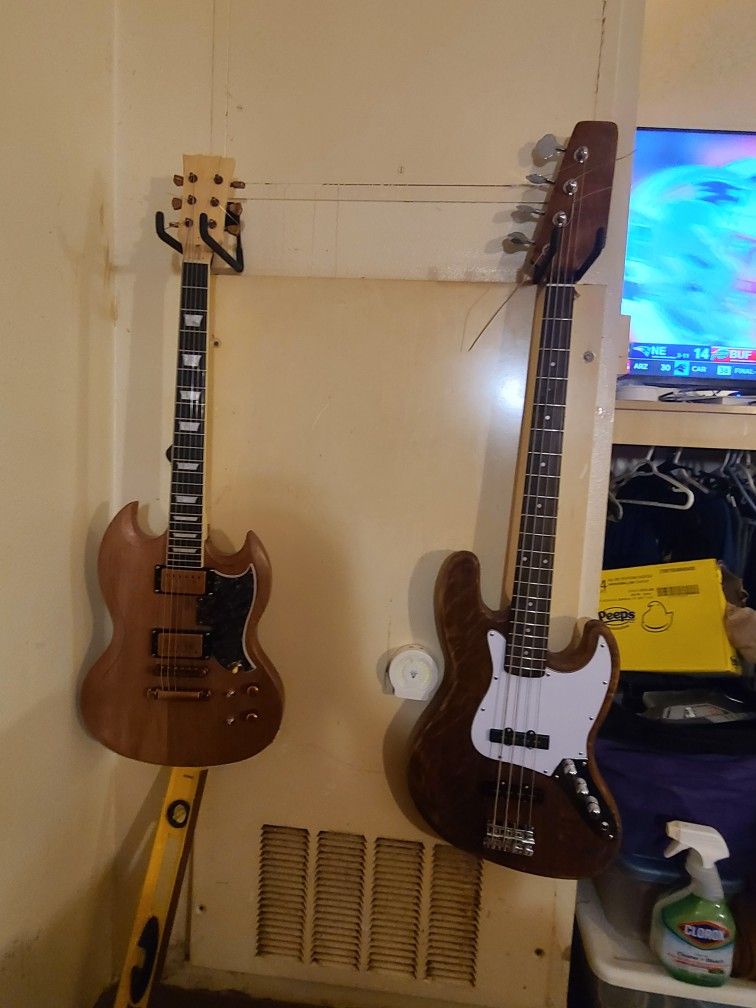 GIBSON SG STYLE GUITAR