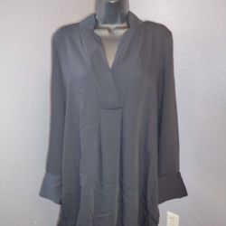 Chico's long sleeve black blouse v neck with button cuffs size 0(small)
