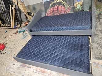 Trundle bed twin over twin