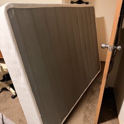 Full size mattress platform bed