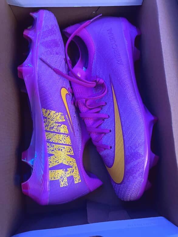 Nike Vapor 16 Elite Size 9.5