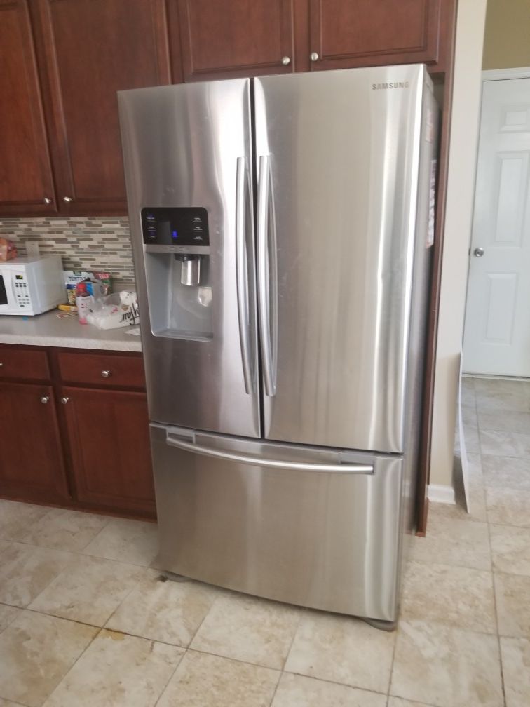 2013 Samsung Refrigerator