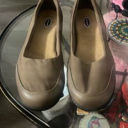 Dr Scholl’s Woman Slip On (tan)