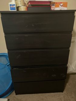 5-Drawer Black Dresser / Storage Chest – Needs Minor Repair