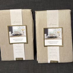 Water resistant tablecloths