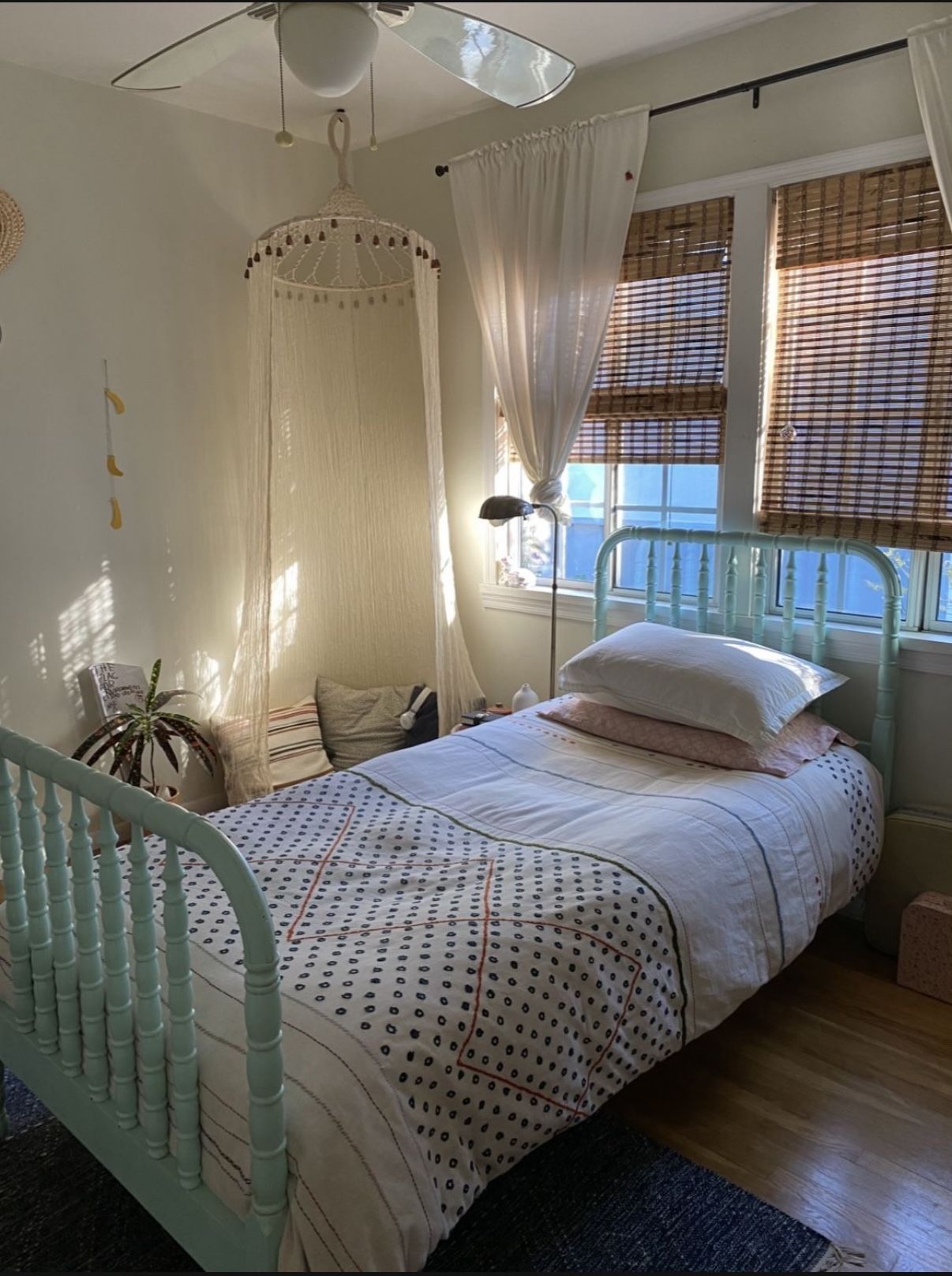 Twin Bed