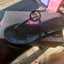 Tori Burch Size 8 New