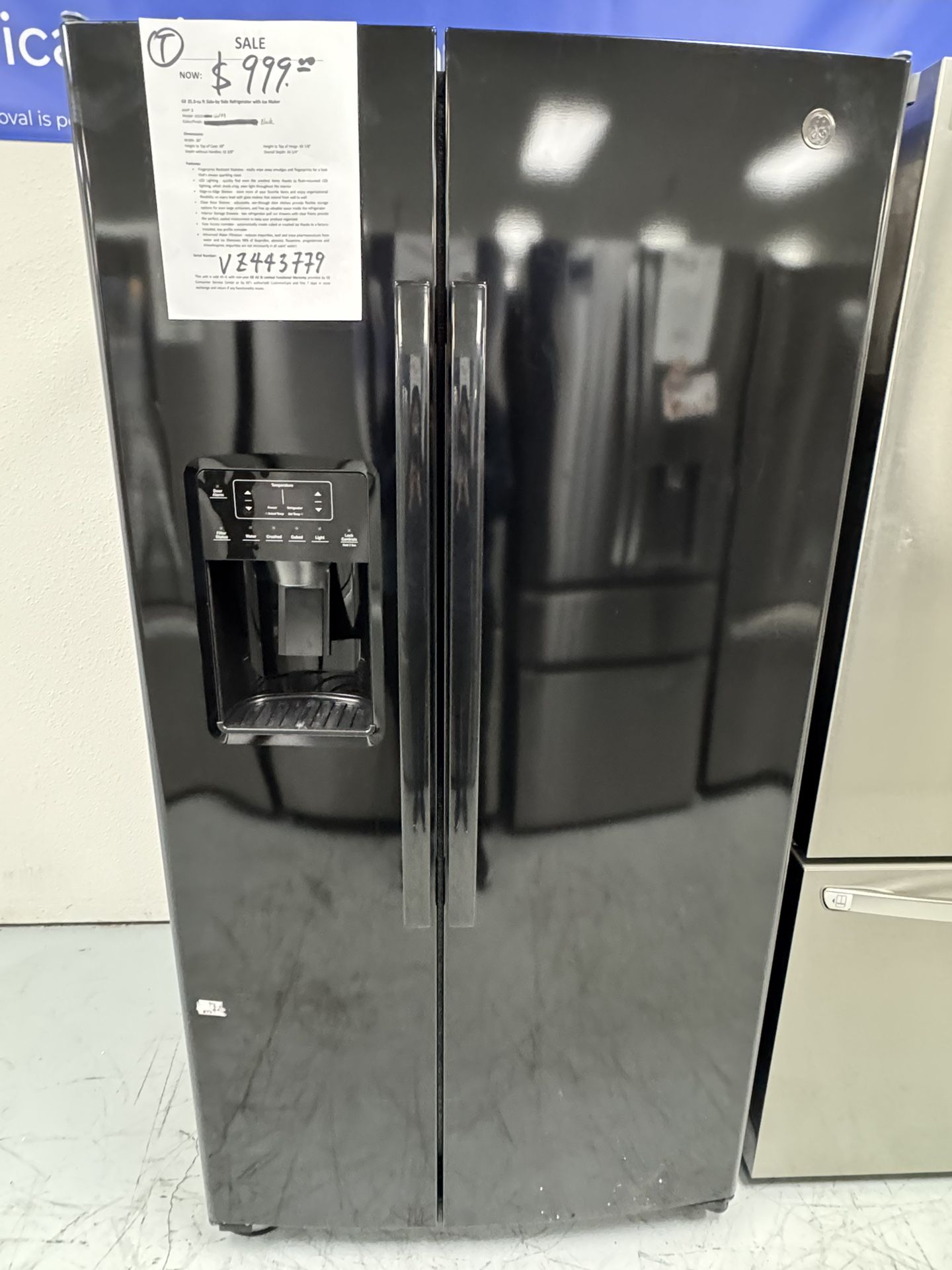 Black GE 25 Cu.ft Side By Side Refrigerator With Water And Ice