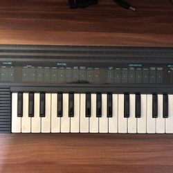 YAMAHA PortaSound PSS-130