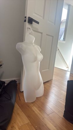 Body mannequin