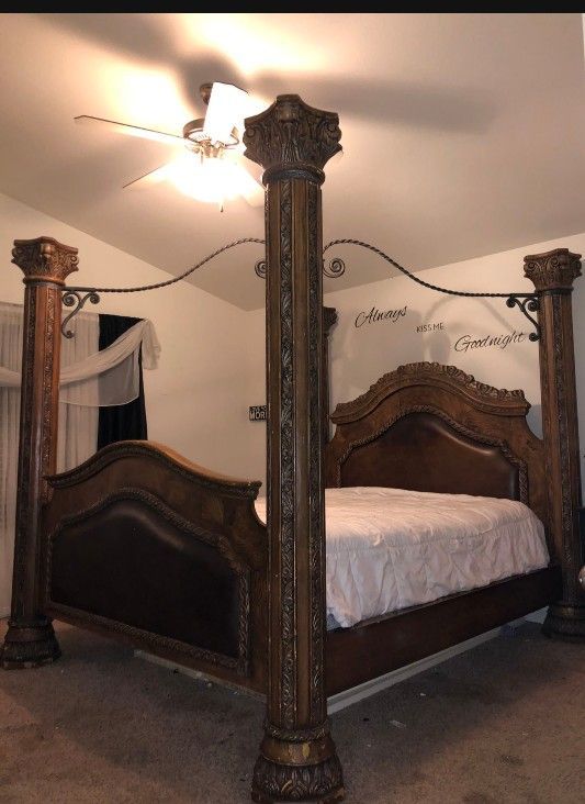 King Size bedframe, No Mattresses