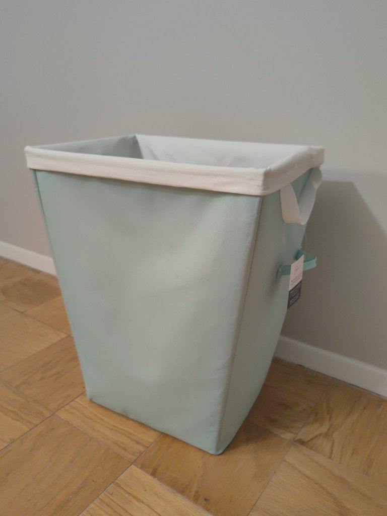 Large Laundry Hamper with Removable Liner, New
