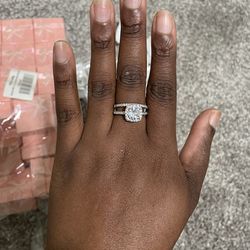 Cubic zirconia rings