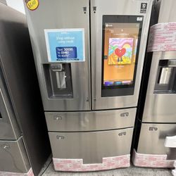 SAMSUNG FAMILY HUB FRENCH DOOR REFRIGERATOR WITH TOUCH SCREEN