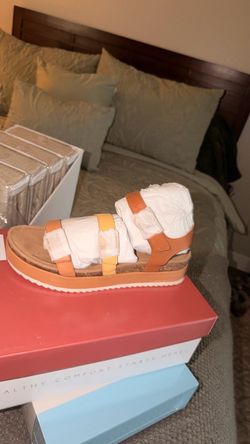 Aetrex Sandals