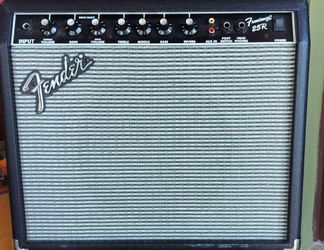Fender Frontman 25R 25 watts amplifier