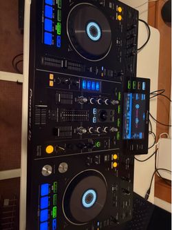 Pioneer dj XDJ RX brand new upgrading to an rx 3
