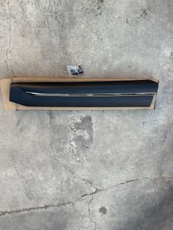 2019 2025 Subaru Ascent Door Molding And Beltlines  Right Front Lower SU1305103