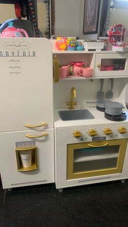 Kids Gold and White Teamson Kitchen