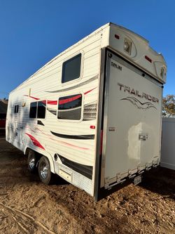 2008 skyline Toy hauler