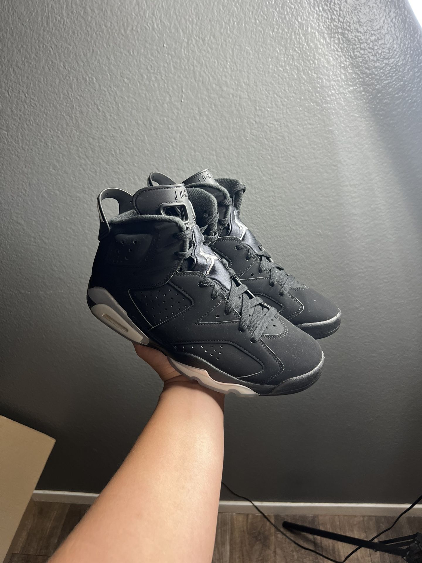 Jordan 6 Retro “Chrome“