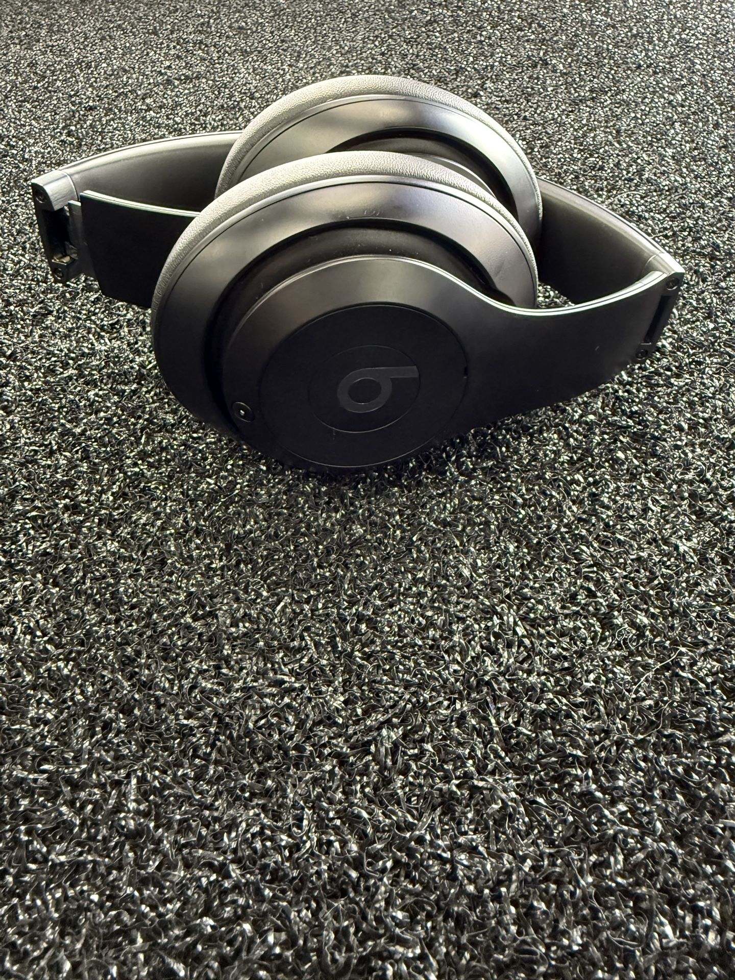 Beats Studio Pro