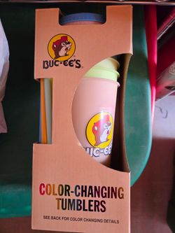 Bucees color changing cups