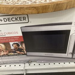 Black N. Decker Microwave. New