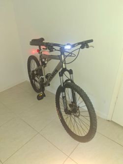 Large (19") Jamis Dakar XC Full-Suspension Mountain Bike