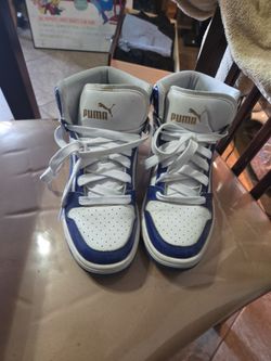 Boys shoes