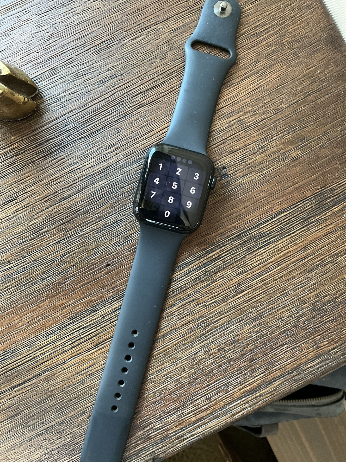 Apple Watch SE 2nd Generation 44mm LTE