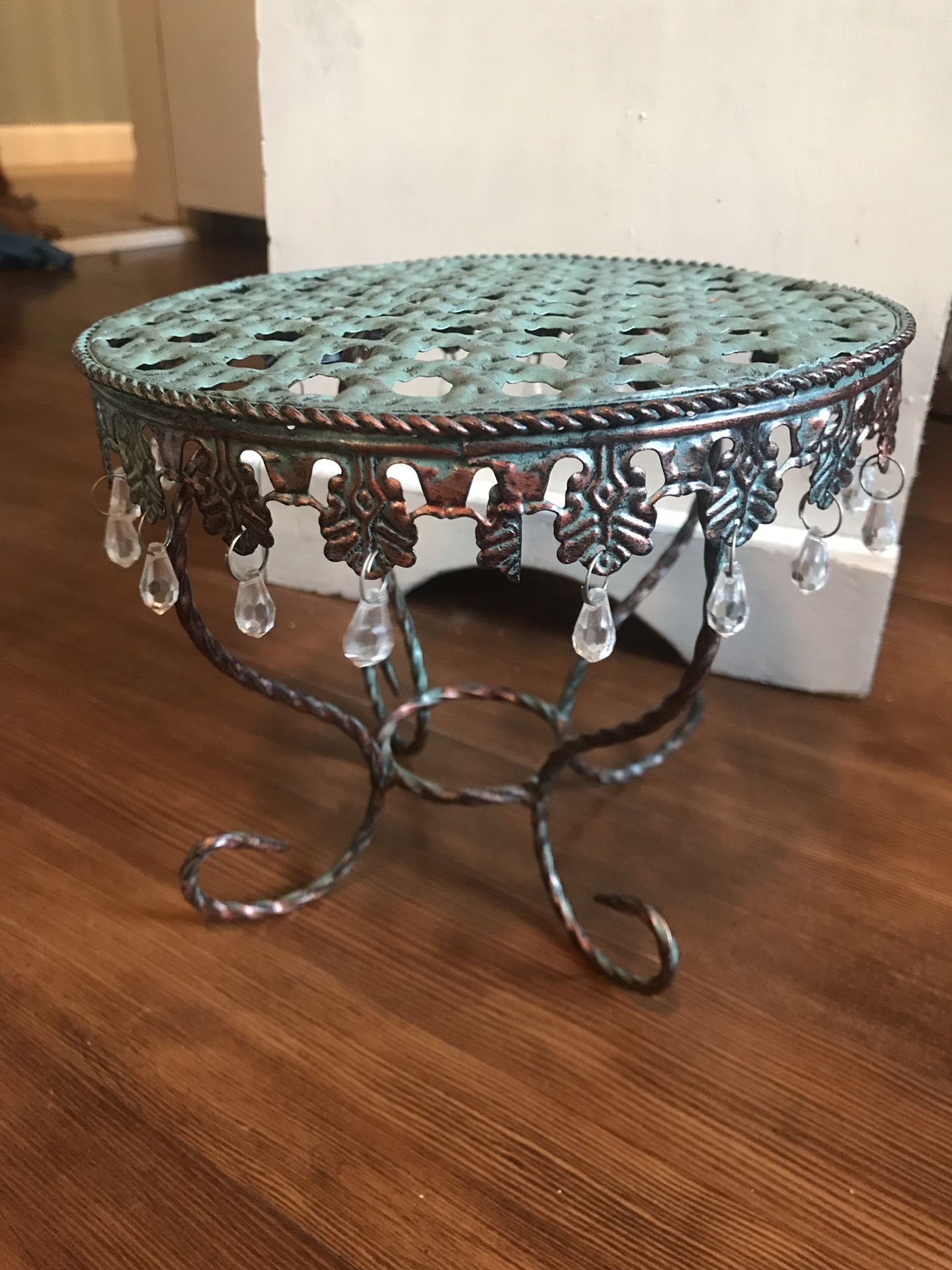 Little metal plant stand PENDING SALE