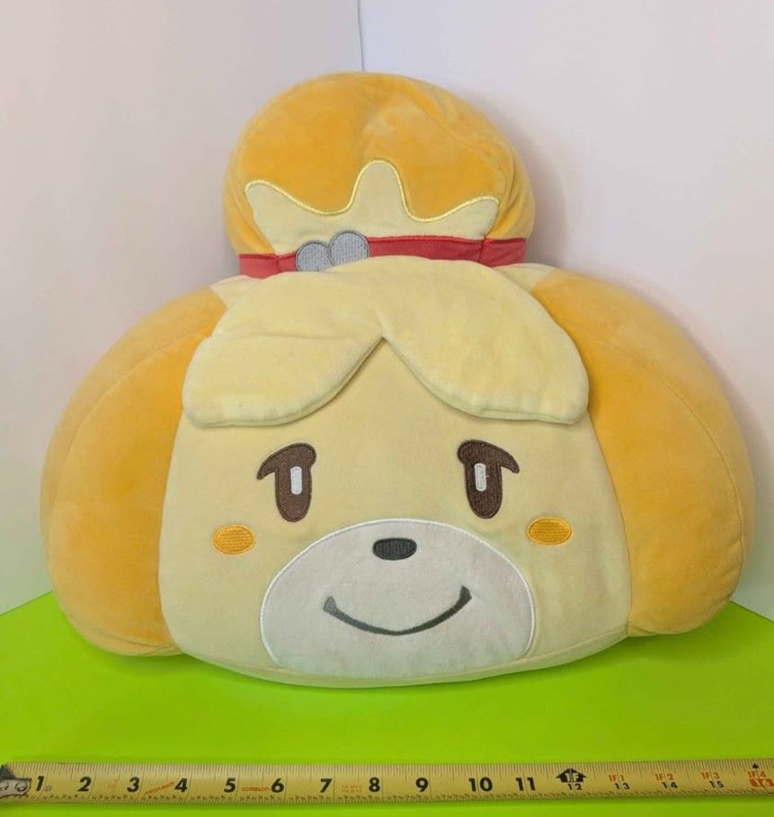Animal Crossing Isabelle Mocchi Mocchi Mega 15" Plush
