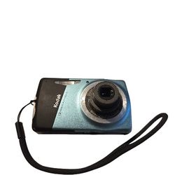 Kodak EasyShare M530 12MP Compact Camera – Works – Cosmetic Wear