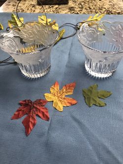Home beautiful Crystal candy dish/bowls with frosted rose trim.