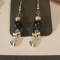 Kitty Earrings 