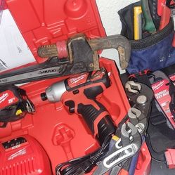 Milwaukee Tools * Electrician Set