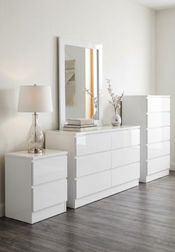 Dresser whit mirror, chest and 1 nightstand - Cómoda con espejo , Gavetero y 1 mesita de noche