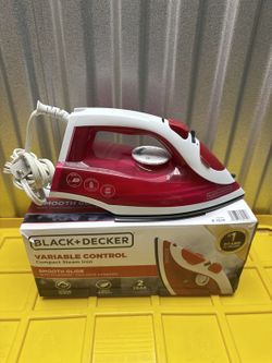 BLACK+DECKER Steam Iron Red White TrueGlide