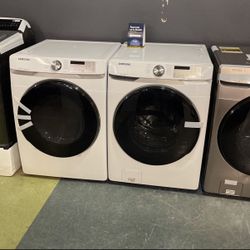 Samsung Front Load Washer  AND  Dryer Set VV