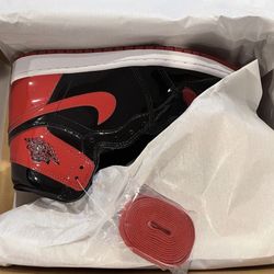 Air Jordan 1 Patent Bred 