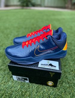 Kobe 5 Caitlin Clark Size 8.5 & 12