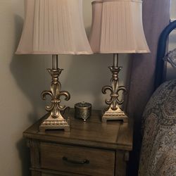 Regency Hill Louis Traditional French Fluer-de-Lis Table Lamps