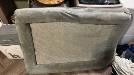 Back and hip support bed for large dogs